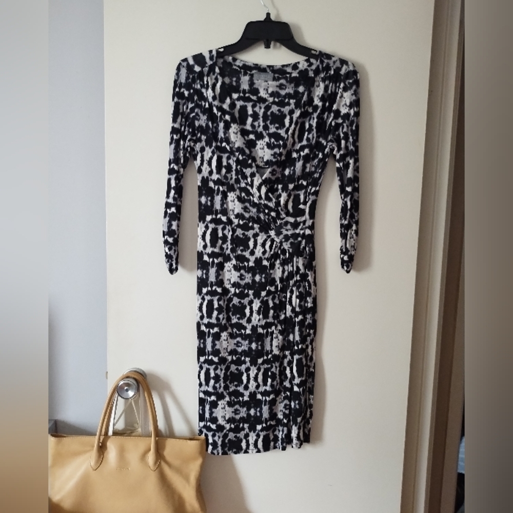 GHOST Black + White Print Fixed Wrap Jersey Dress XS 2